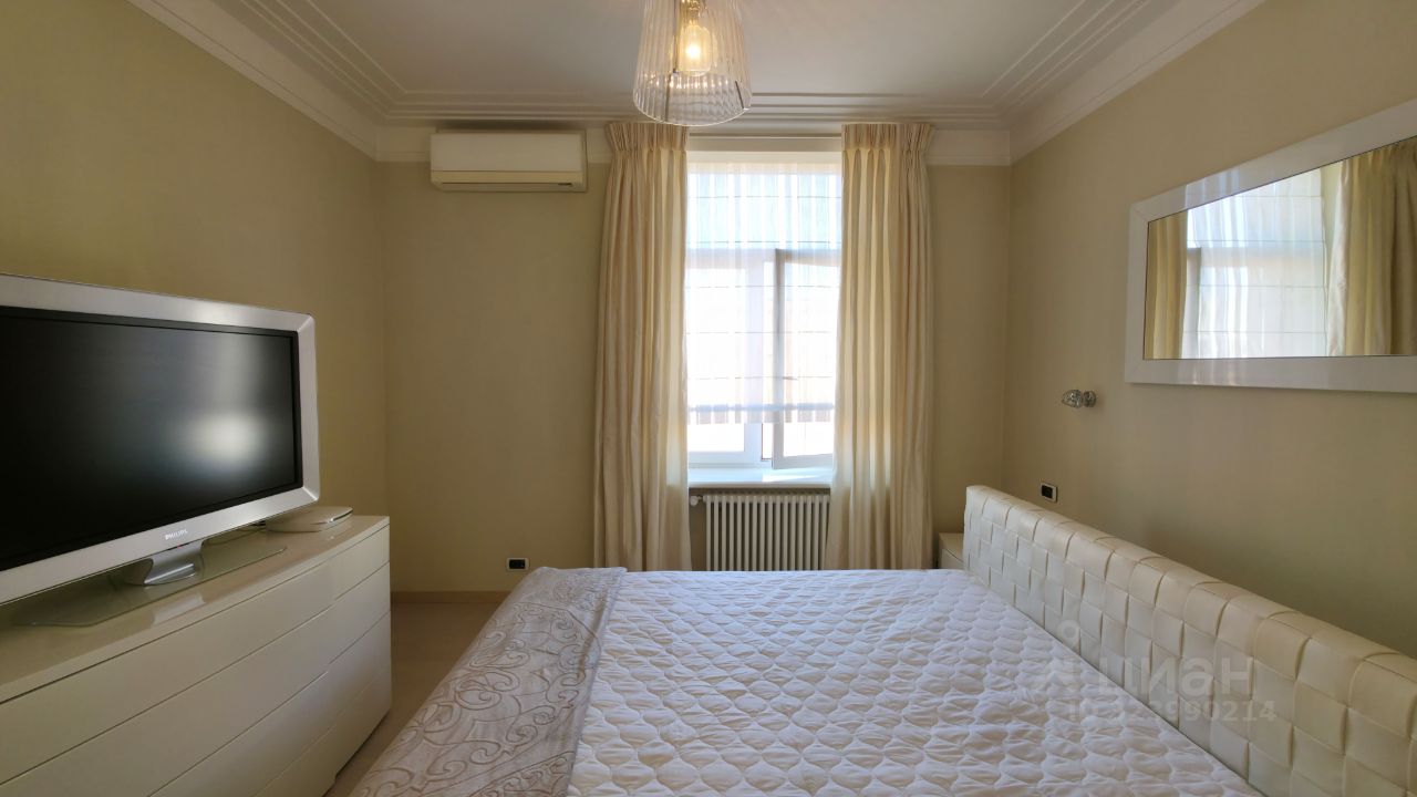 Продажа 3-комн квартиры на вторичном рынке проспект Мира, 103