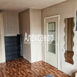 Продажа 1-комн квартиры на вторичном рынке улица Маршала Казакова,  д. 44 к1