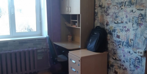 3-комн квартира Ломоносов г., Ораниенбаумский просп.,  д. 21,  к. 2