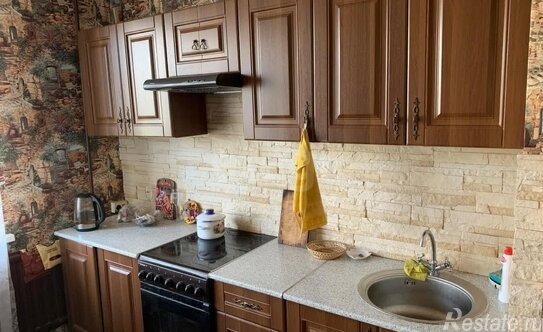 Продажа 1-комн квартиры на вторичном рынке Индустриальный пр-кт,  д. 10,  к. 1