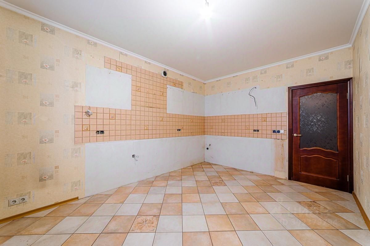 Продажа 3-комн квартиры на вторичном рынке Одинцово, улица Маршала Неделина, 15