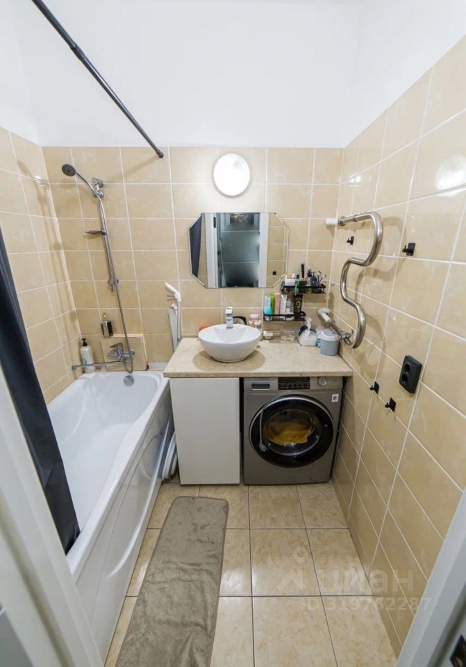 Продажа 1-комн квартиры на вторичном рынке Кириши, Волховская набережная, 52