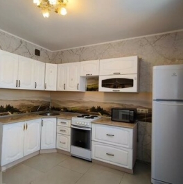 Продажа 2-комн квартиры на вторичном рынке Московский г, Бианки ул,  д. 6 к4