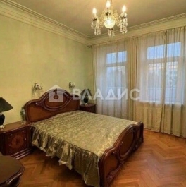 Продажа 3-комн квартиры на вторичном рынке Рочдельская улица,  д. 11/5