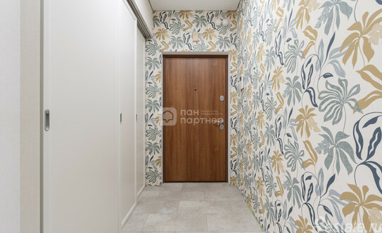 Продажа 2-комн квартиры на вторичном рынке Красноармейская 12-я ул,  д. 26 с1