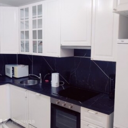 Аренда 2-комн квартиры на вторичном рынке ул Красная,  д. 8,  к. 2