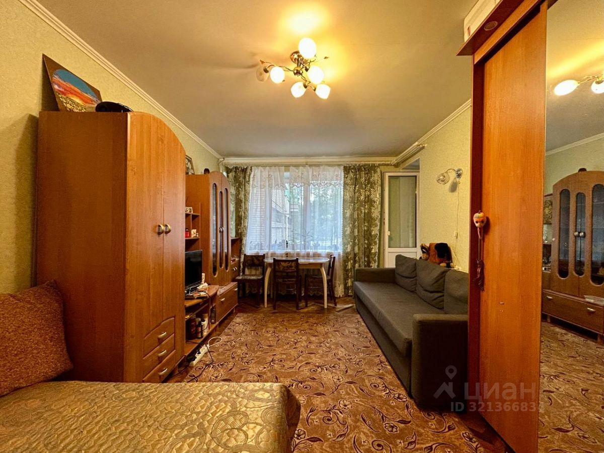 Продажа 3-комн квартиры на вторичном рынке Сестрорецк, улица Воскова, 1