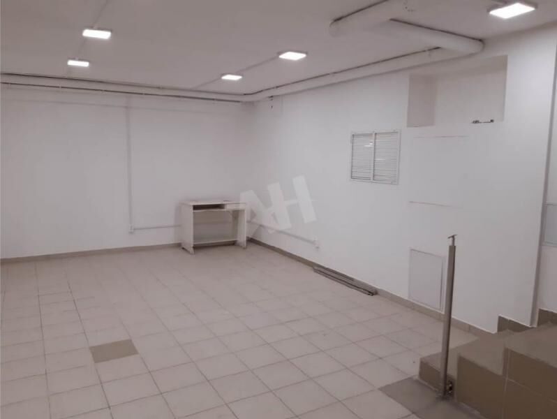 Аренда торгового помещения Большие Каменщики ул,  д. 2