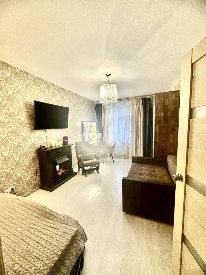 Продажа 2-комн квартиры на вторичном рынке Сабурово пгт, улица Парковая, 22