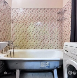 Аренда 2-комн квартиры на вторичном рынке улица Добровольцев,  д. 2