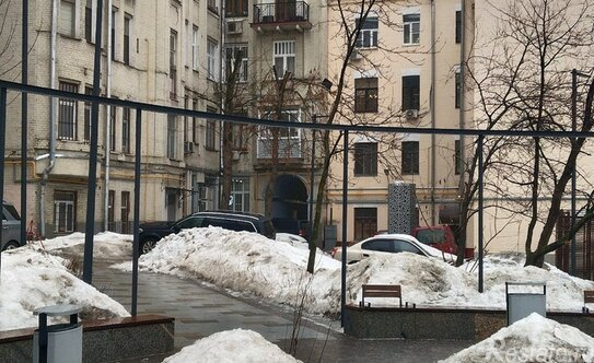 Продажа 4-комн квартиры на вторичном рынке Новорязанская улица,  д. 22/14