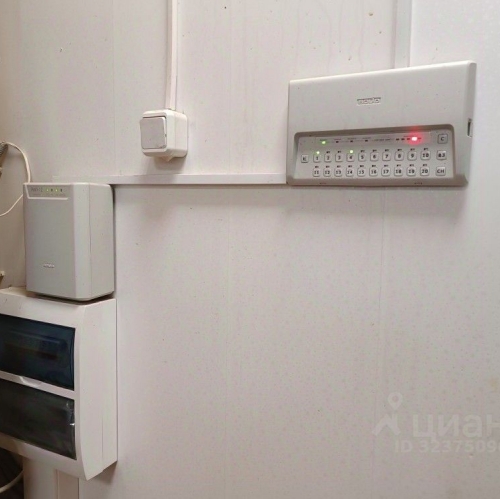 Торговое помещение Ожерелье, улица Мира,  д. 2