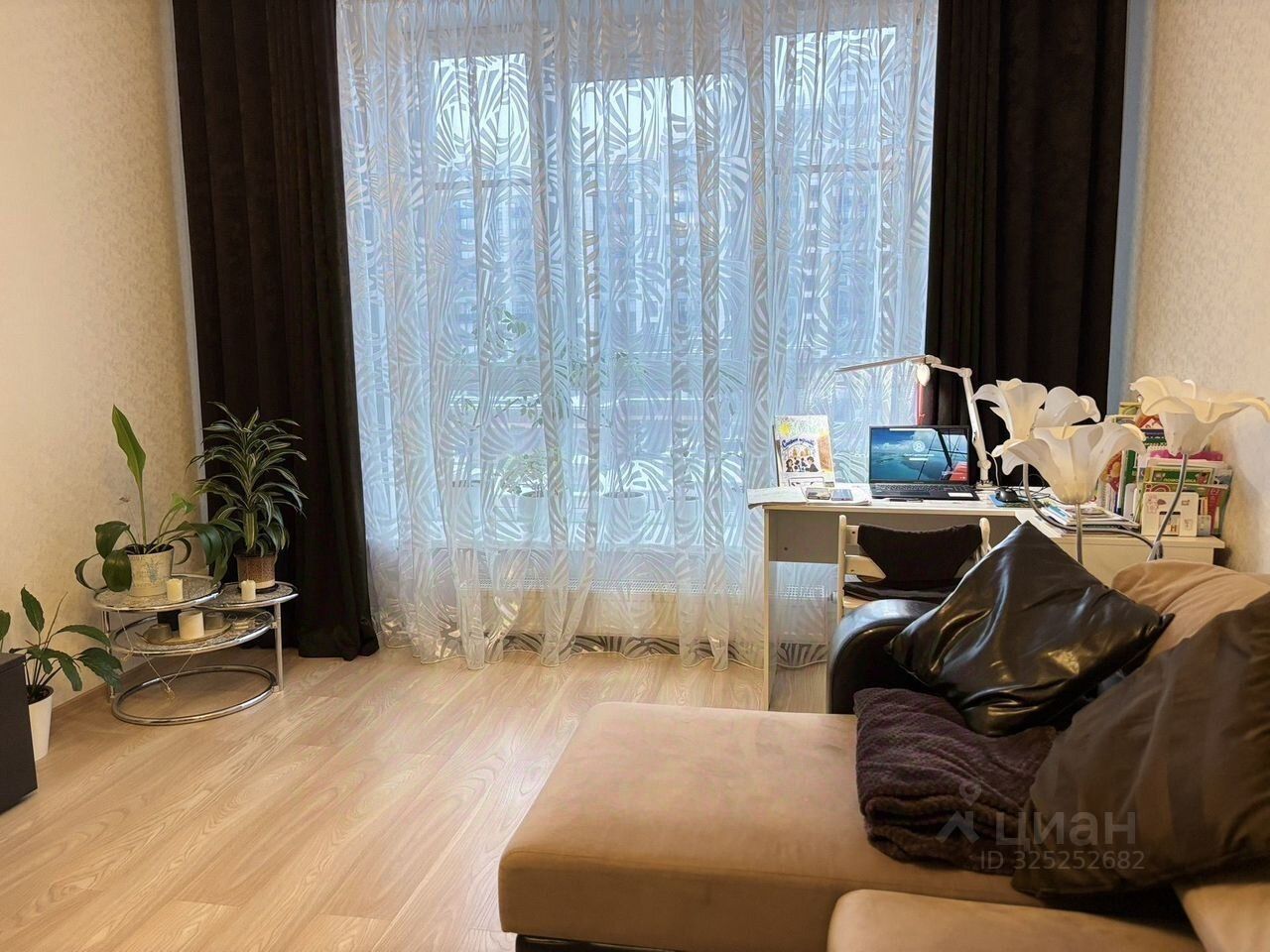 Продажа 3-комн квартиры на вторичном рынке Петергофское шоссе, 53