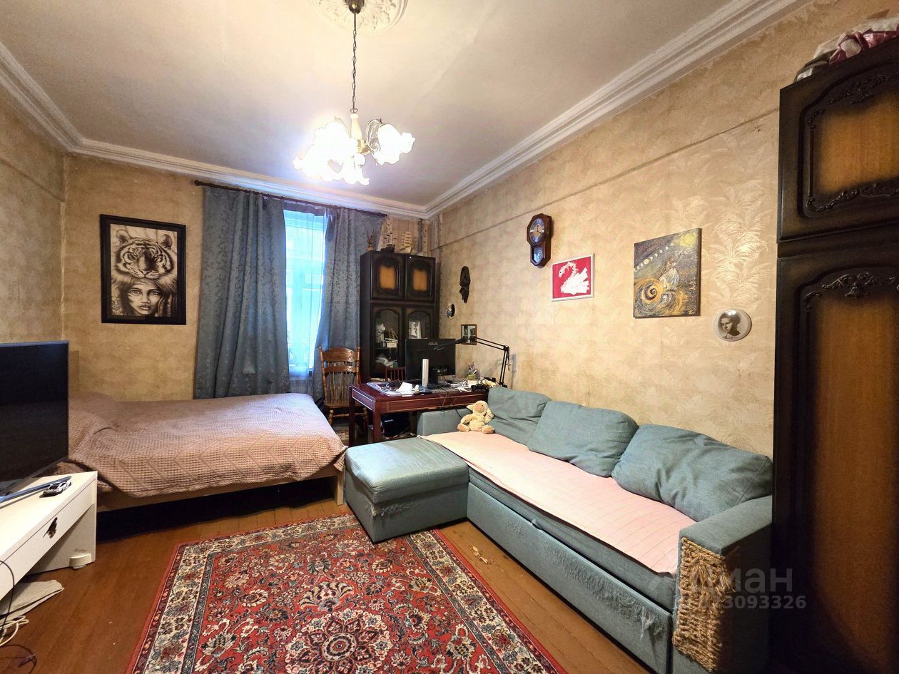 Продажа 3-комн квартиры на вторичном рынке улица Зои и Александра Космодемьянских, 17/2