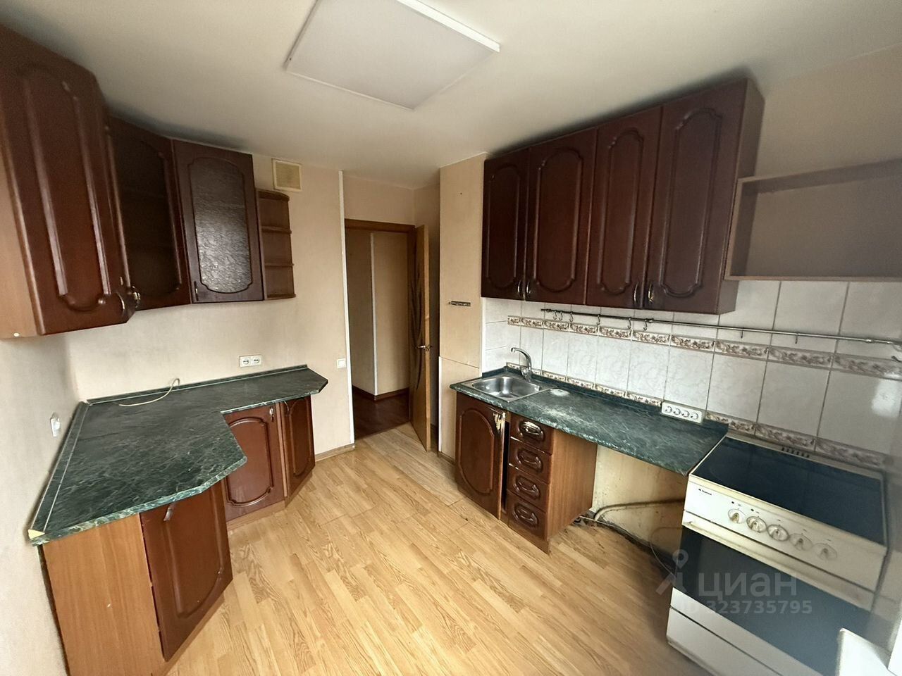 Аренда 3-комн квартиры на вторичном рынке 1-я Вольская улица, 1С2