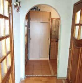 Продажа 1-комн квартиры на вторичном рынке улица Пионерстроя,  д. 27