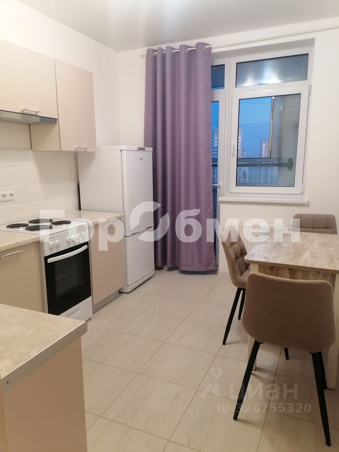 Аренда 1-комн квартиры на вторичном рынке Селигерская улица,  д. 32А