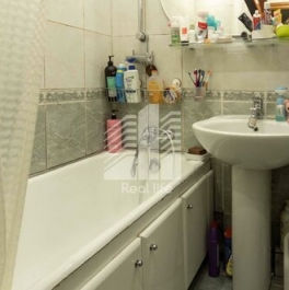 Продажа 3-комн квартиры на вторичном рынке Парковая 9-я ул,  д. 8