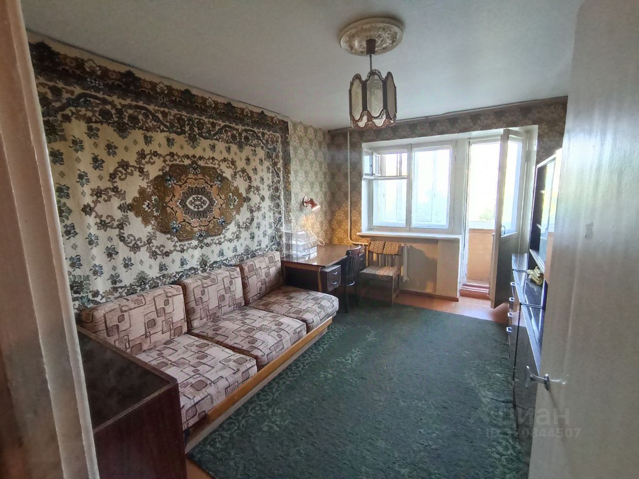 Продажа 3-комн квартиры на вторичном рынке Серпухов, Октябрьская улица, 28А