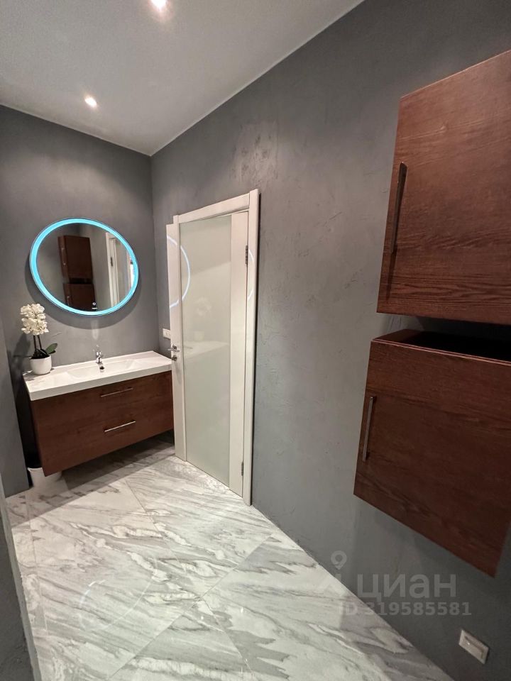 Аренда 3-комн квартиры на вторичном рынке Юбилейный мкр, улица Ленинская, 14