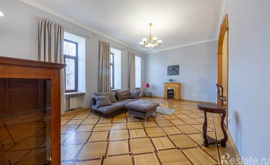 Продажа 4-комн квартиры на вторичном рынке набережная Мартынова,  д. 16