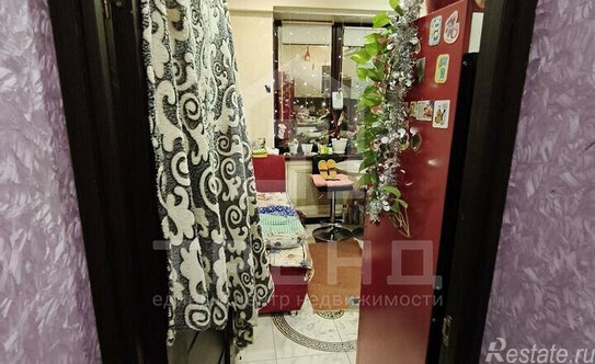 Продажа 2-комн квартиры на вторичном рынке Крыленко ул,  д. 5