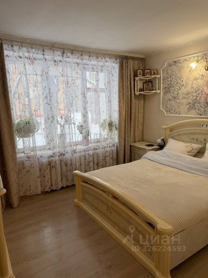 Продажа 3-комн квартиры на вторичном рынке Хоругвино д, Химки снт,  д. 13