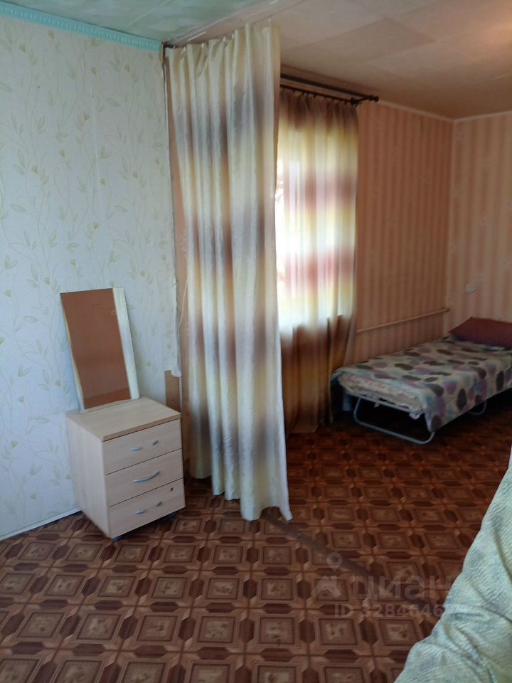 Аренда 1-комн квартиры на вторичном рынке Сланцы, улица Ломоносова, 48А