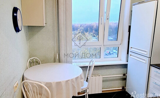 Аренда 3-комн квартиры на вторичном рынке Свободный проспект,  д. 9 к3