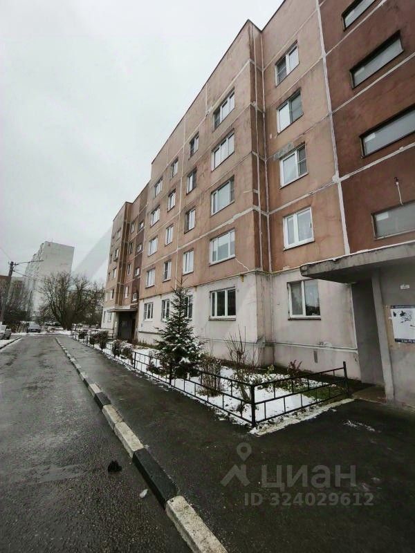Продажа 1-комн квартиры на вторичном рынке Солнечногорск, Колхозная улица, 32