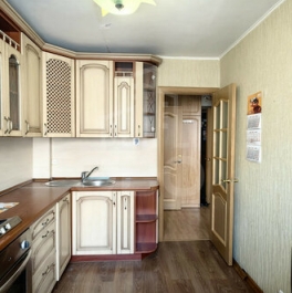 Аренда 1-комн квартиры на вторичном рынке Славы пр-кт,  д. 2,  к. 3