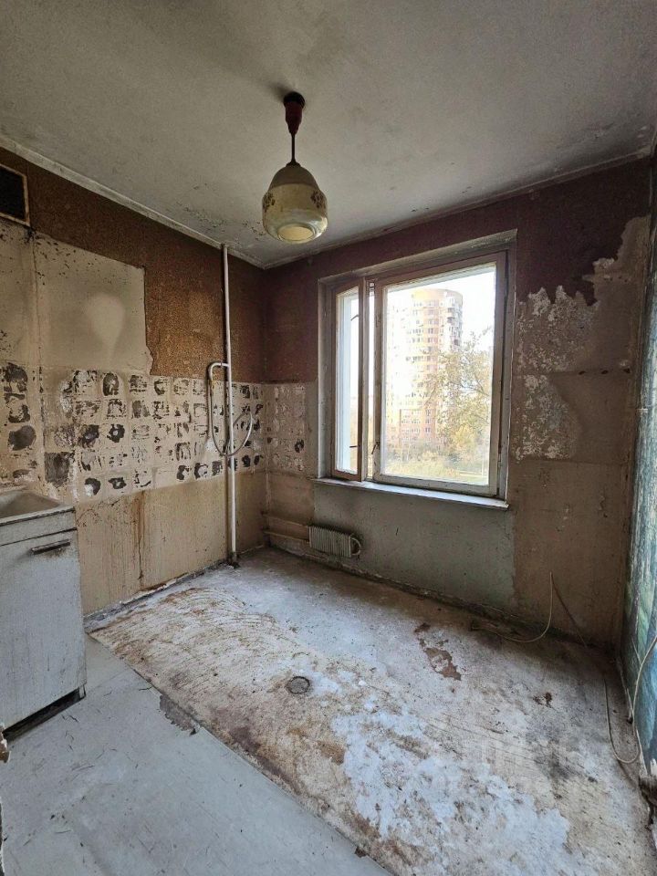 Продажа 3-комн квартиры на вторичном рынке Химки, Куркинское шоссе, 26