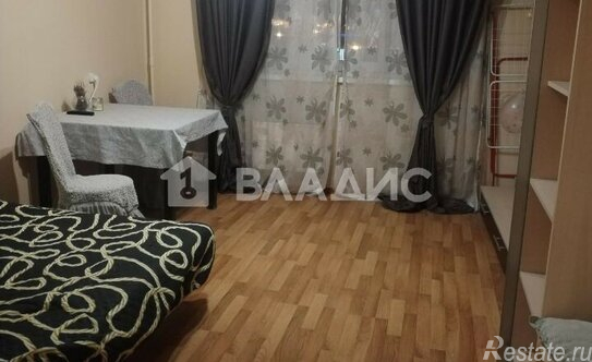 Продажа 1-комн квартиры на вторичном рынке Интернациональная улица,  д. 2