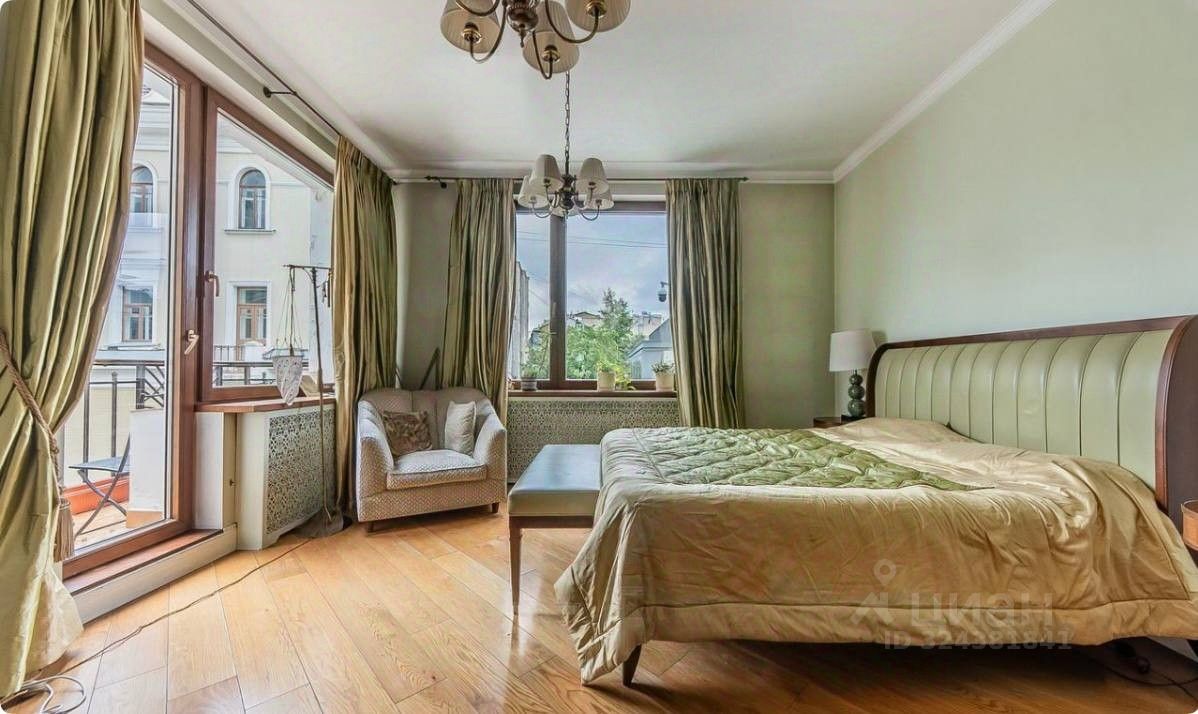 Продажа 2-комн квартиры на вторичном рынке переулок Печатников, 3С1