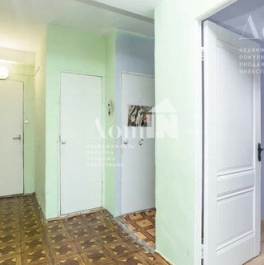 Продажа 4-комн квартиры на вторичном рынке ул Коммуны,  д. 28,  к. 2