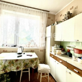 Продажа 2-комн квартиры на вторичном рынке Зюзинская улица,  д. 4 к3