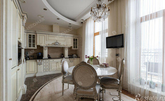 Продажа 5-комн квартиры на вторичном рынке Морской пр-кт,  д. 24