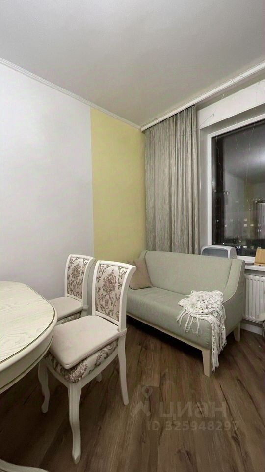 Продажа 3-комн квартиры на вторичном рынке Комендантский проспект, 66к1