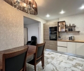 Продать Квартиры вторичка Парашютная ул   