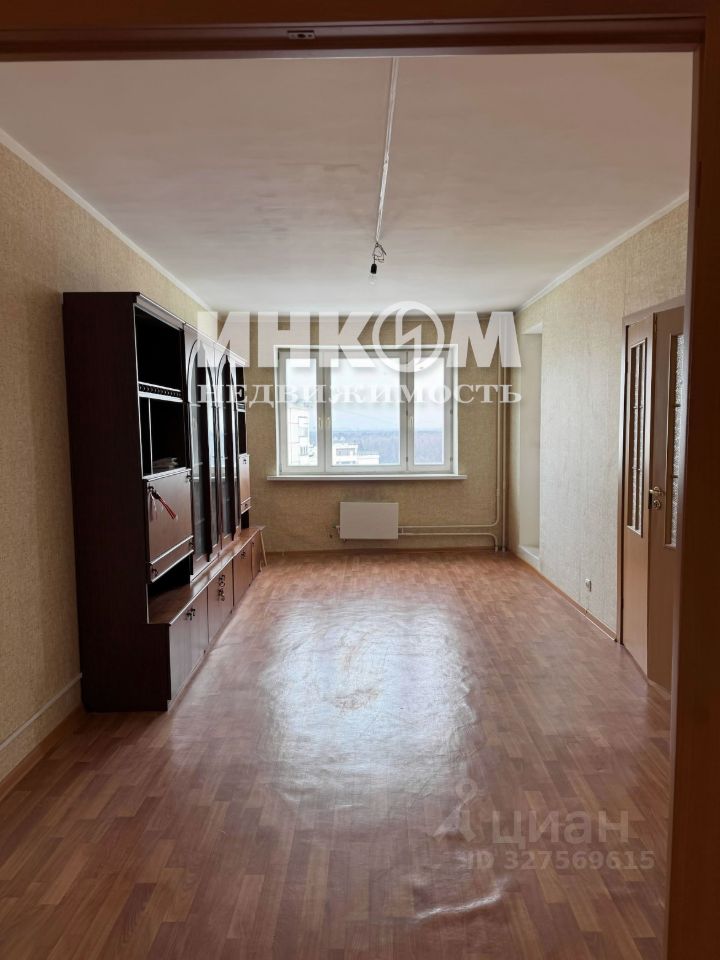 Продажа 3-комн квартиры на вторичном рынке Камчатская улица, 4к2