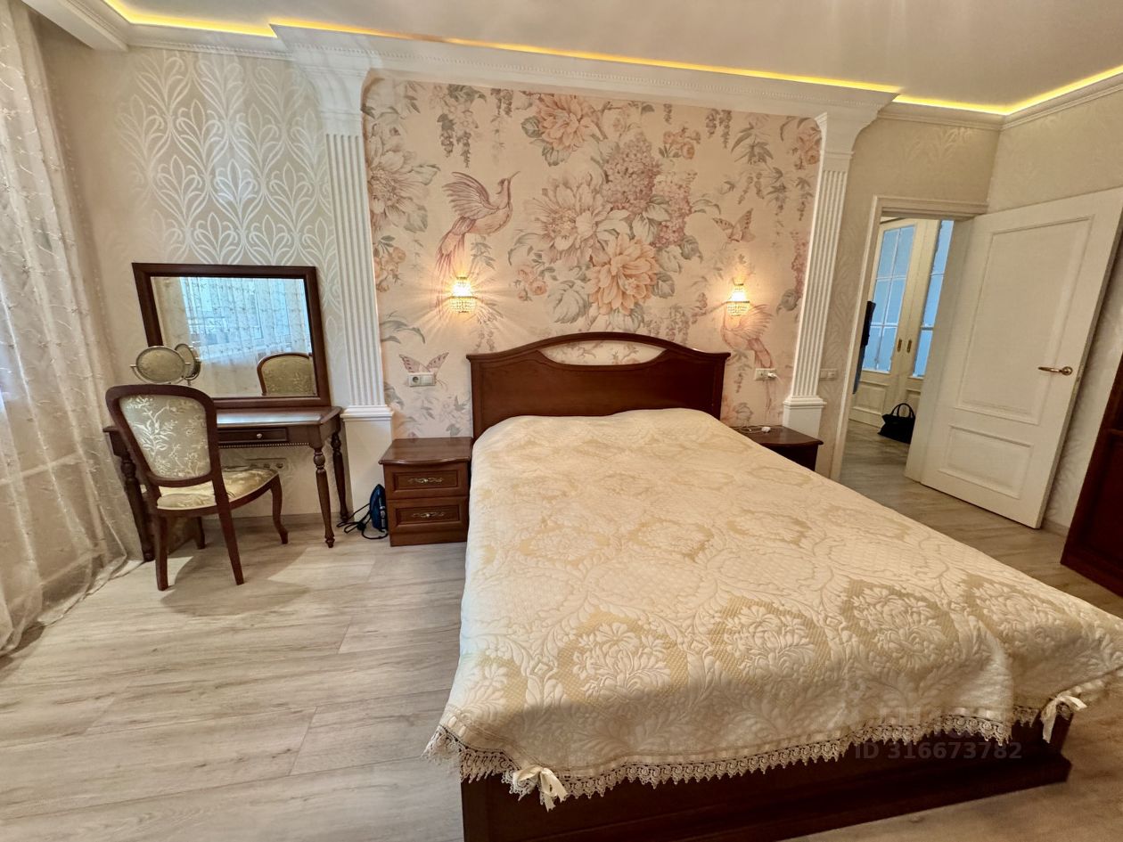 Продажа 3-комн квартиры на вторичном рынке Дубнинская улица, 30Б