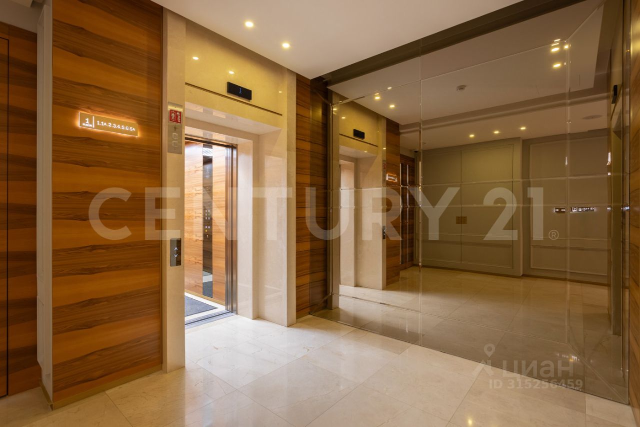 Продажа 5-комн квартиры на вторичном рынке Газетный переулок, 13С1