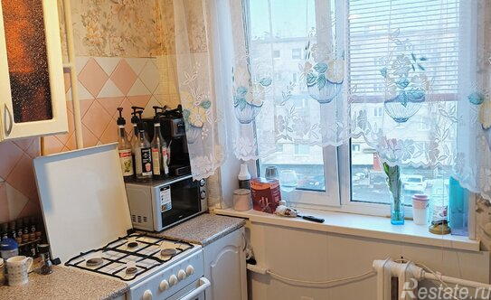 Продажа 1-комн квартиры на вторичном рынке Кириши, ул Строителей,  д. 24