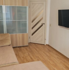 Продажа 1-комн квартиры на вторичном рынке Учительская улица