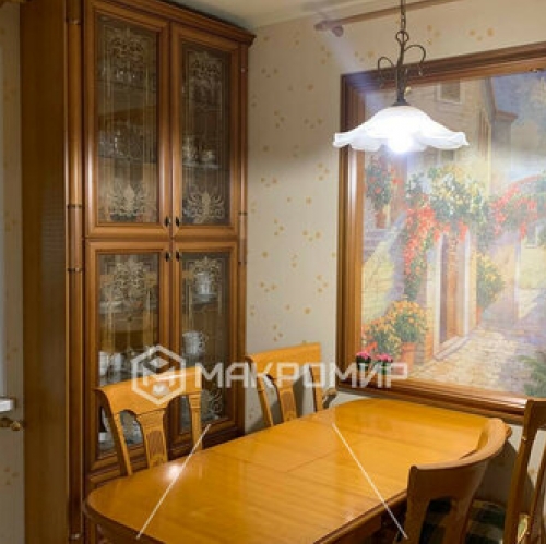 3-комн квартира проспект Сизова,  д. 12 к1