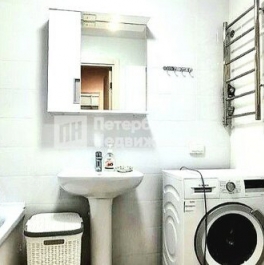 Продажа 1-комн квартиры на вторичном рынке Дальневосточный пр-кт,  д. 33,  к. 1