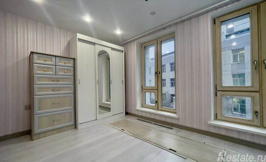 Продажа 2-комн квартиры на вторичном рынке улица Бутлерова