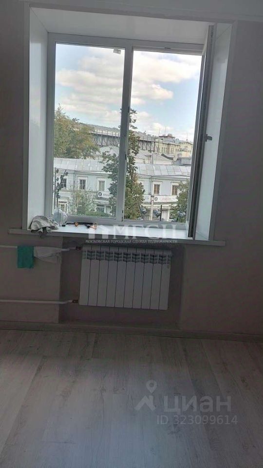Продажа 3-комн квартиры на вторичном рынке Никитский бульвар, 25