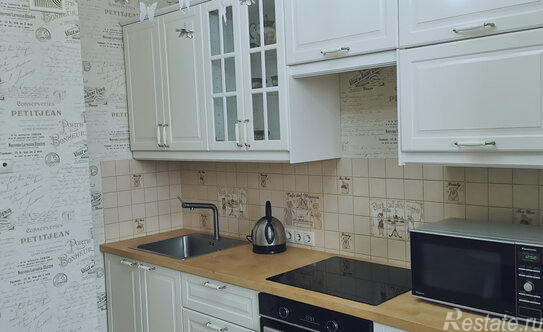 Продажа 1-комн квартиры на вторичном рынке Старые Химки, улица Кирова,  д. 10 к2