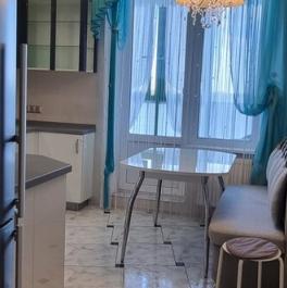 Продажа 2-комн квартиры на вторичном рынке Красногорск г, Космонавтов б-р,  д. 1